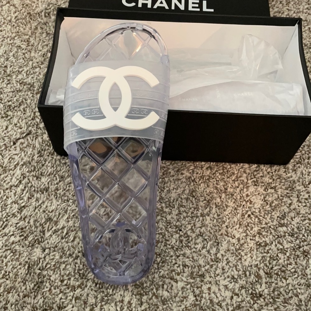 Chanell Slides